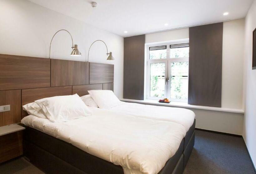 اتاق استاندارد, Café Restaurant De Ploeg