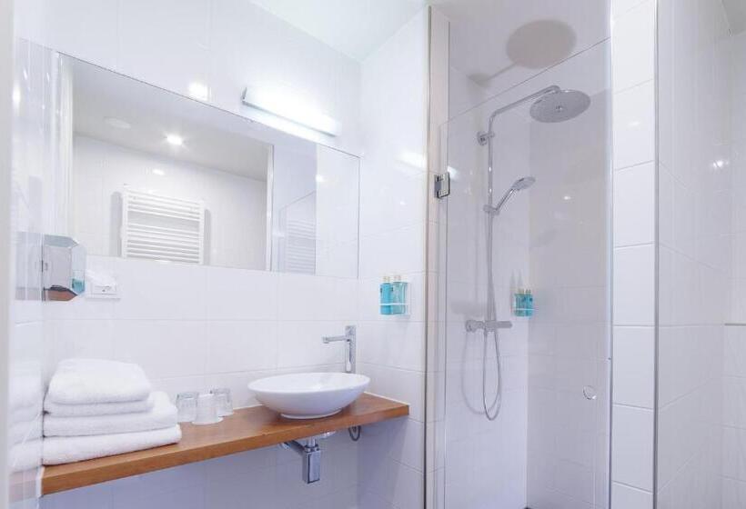 חדר משפחתי, De Zilte Zeeuw