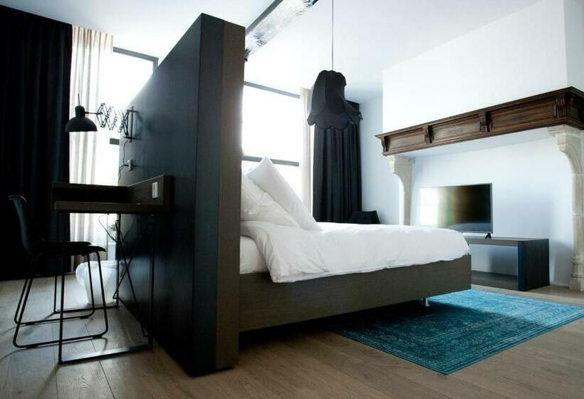 חדר סופריור, Katoen