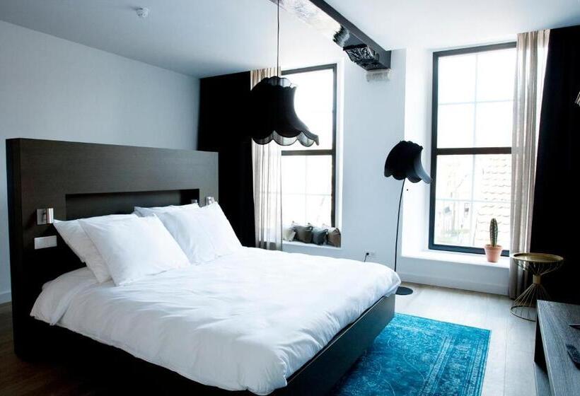 חדר סופריור, Katoen