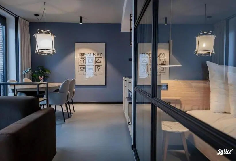 Habitación Estándar, Katoen