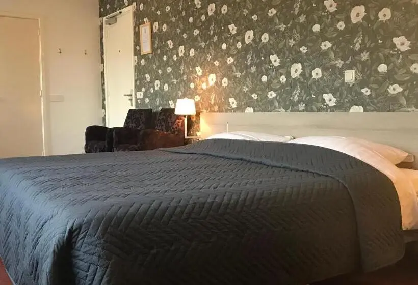 Chambre Triple Confort, Norg