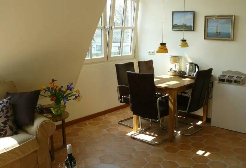 Sviitti, Suites Ambrosijn