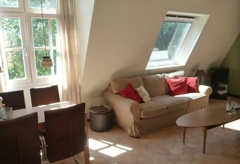 Sviitti, Suites Ambrosijn