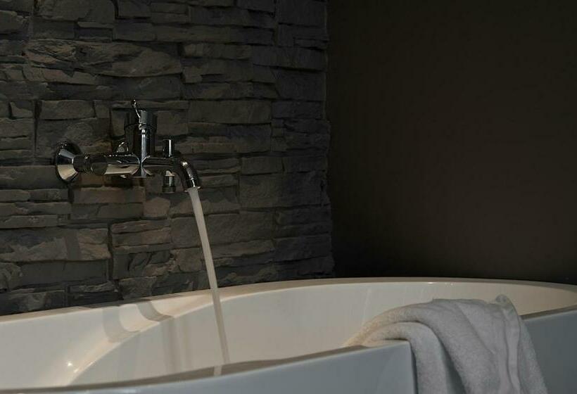 סוויטת ג'וניור, Tres Boutique