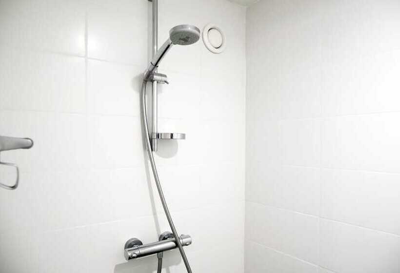 غرفة عائلية, Wassenaar