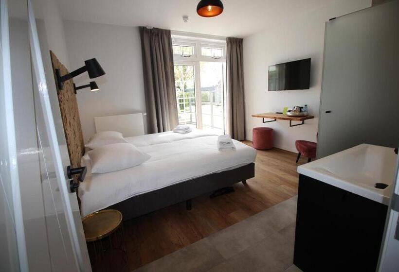 이코노미 룸, Strandhotel Dennenbos