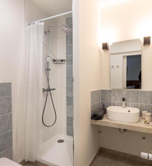 침실 1개 주택, Manoir De Kerat