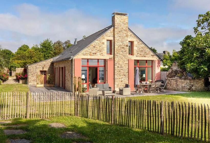 침실 1개 주택, Manoir De Kerat