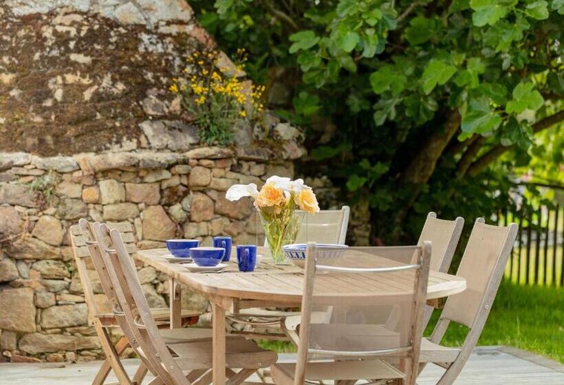 침실 1개 주택, Manoir De Kerat