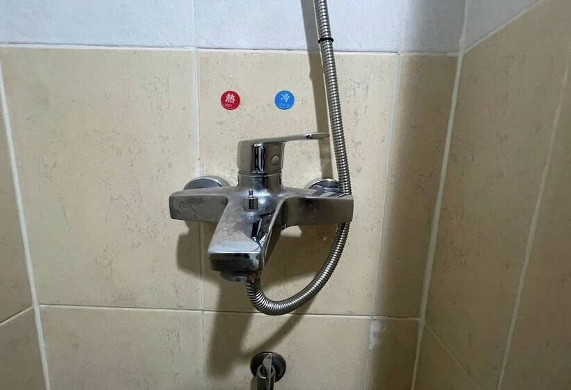 Номер Стандарт, One World One Home Patong 1