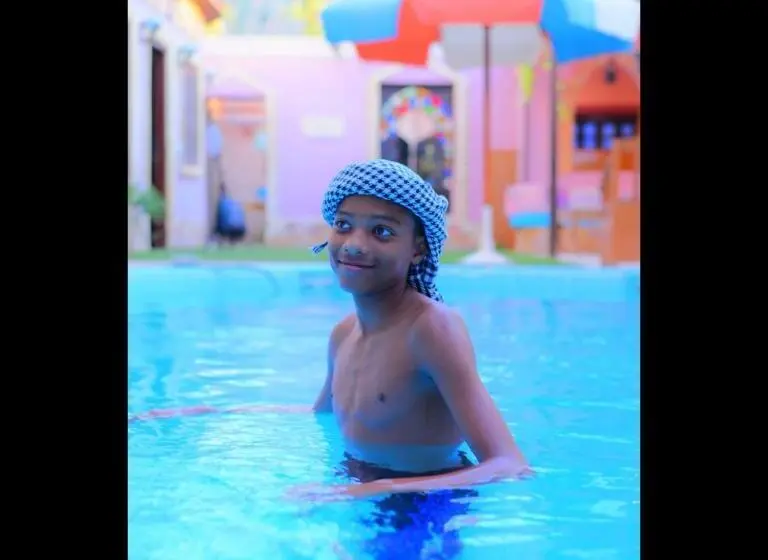 اتاق استاندارد با چشم‌انداز استخر, Hoppa Guest House
