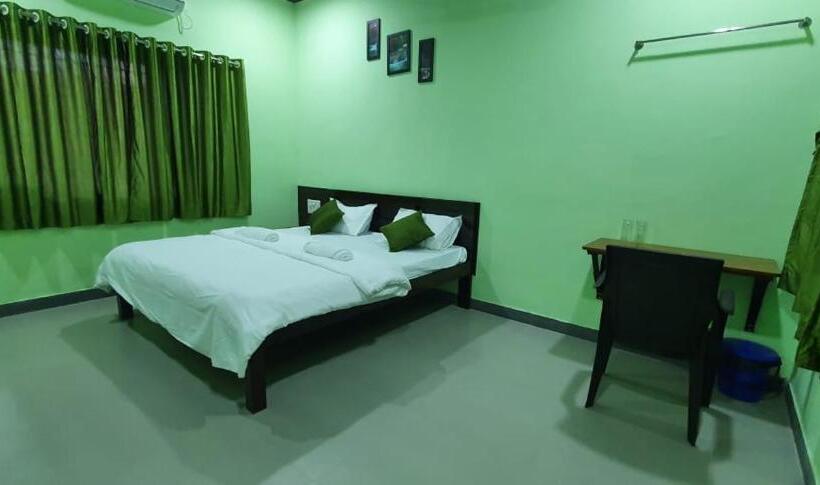 חדר דלוקס, Happy Holiday Alibaug