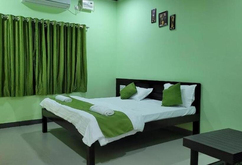 חדר דלוקס, Happy Holiday Alibaug