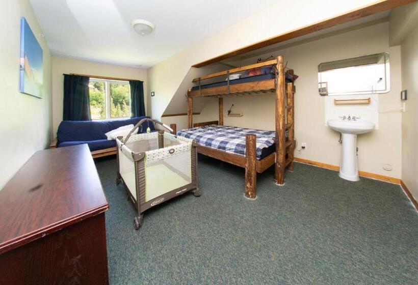 Quarto Familiar Banheiro Compartilhado, Squamish Adventure Inn