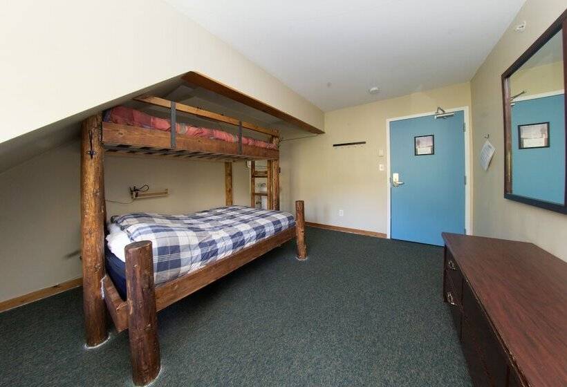 Quarto Familiar Banheiro Compartilhado, Squamish Adventure Inn