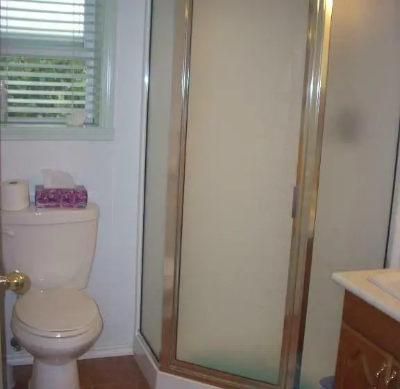 Standard Kolmen Hengen Huone, At Nautica Tigh Private Keypad Entrances