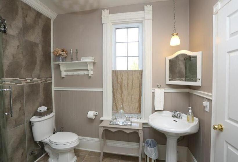 חדר סטנדרט, Danby House