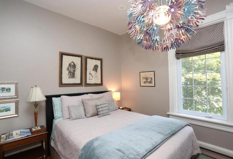 חדר סטנדרט, Danby House