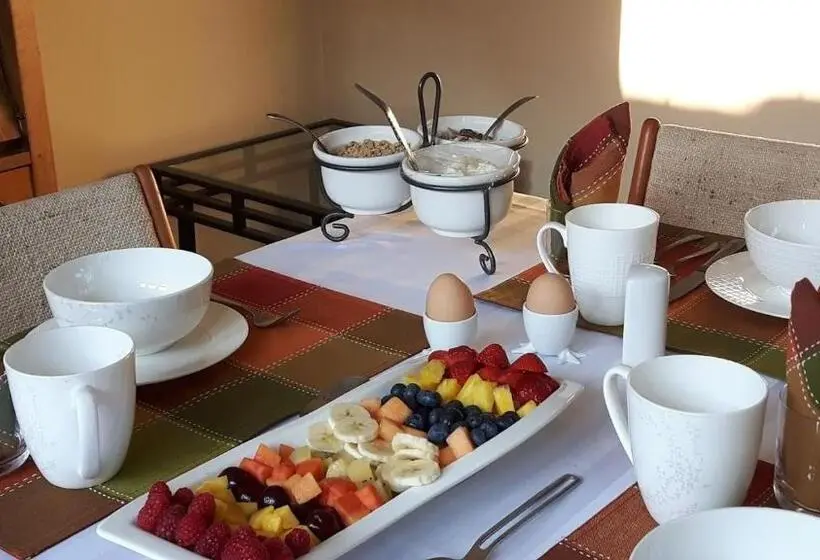 Standard-huone Puutarhanäkymä, Campbell Cottage B&b