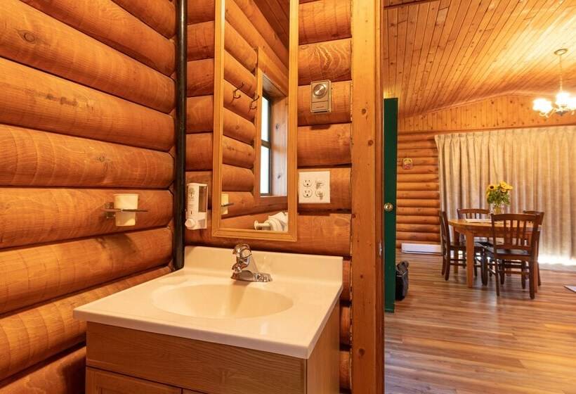 小室, Cusheon Lake Resort