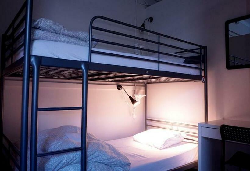 공동 객실, Hi Vancouver Jericho Beach   Hostel