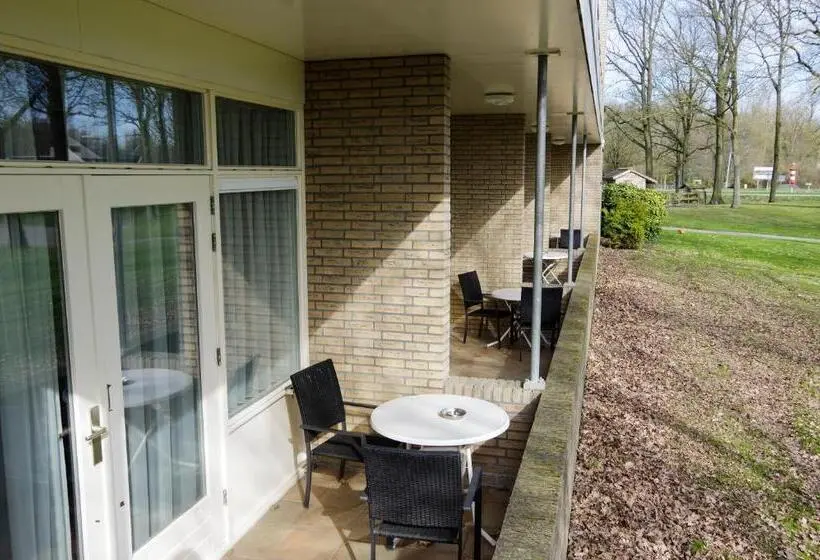 Superior Room with Balcony, And Restaurant Van Saaze