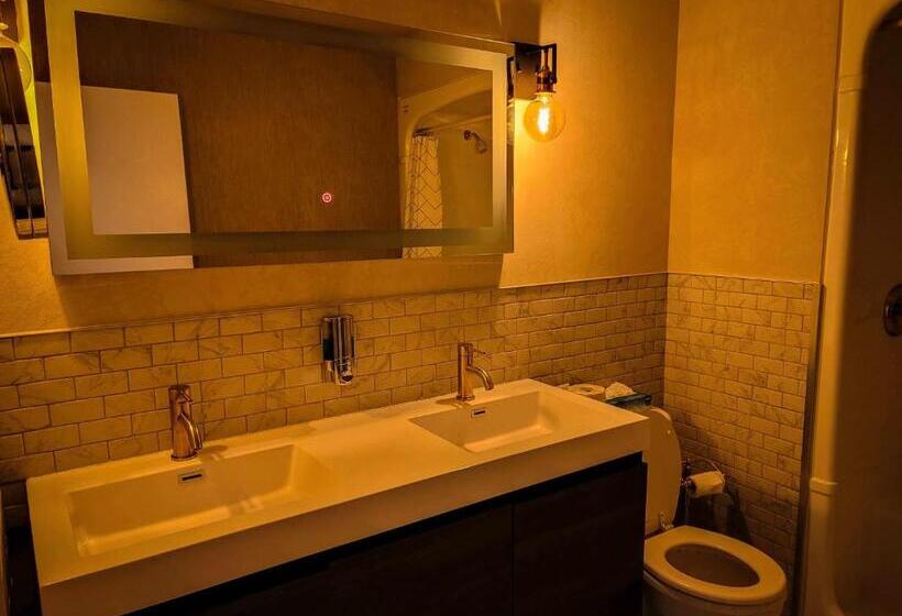 Президентский Люкс, Cedar Meadows Resort & Spa, Ascend Hotel Collection