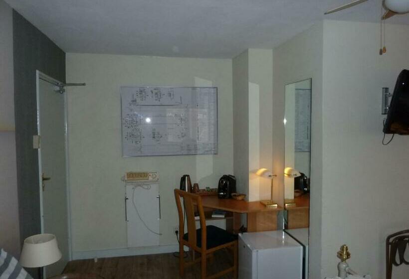 Номер Deluxe, Centraal