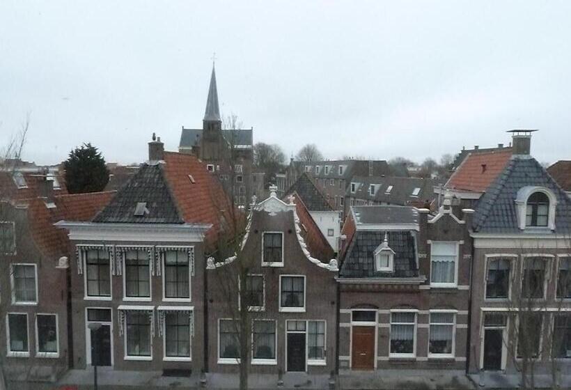 Standard Egyágyas Szoba, Centraal