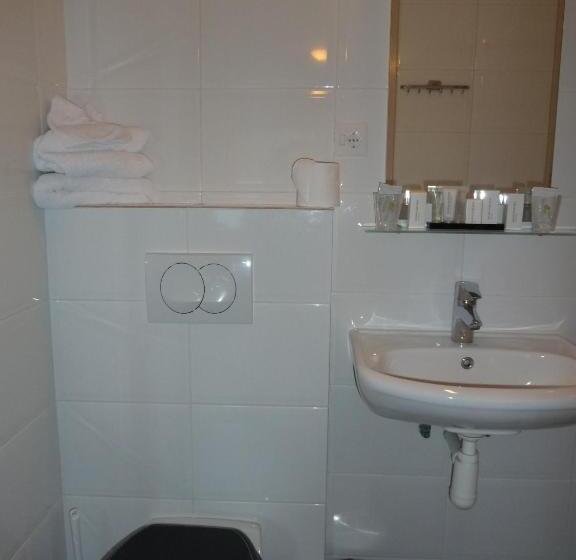 Номер Стандарт, Centraal