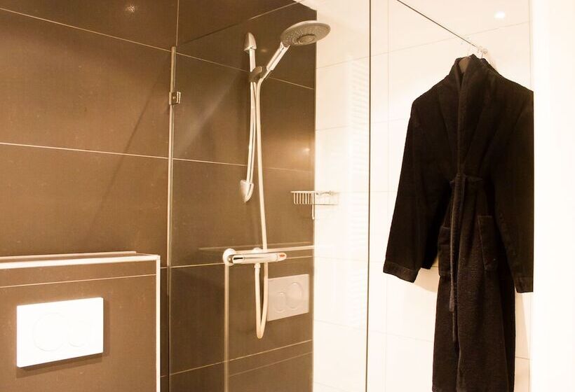 סוויטה מלכותית, Het Heerenhuys