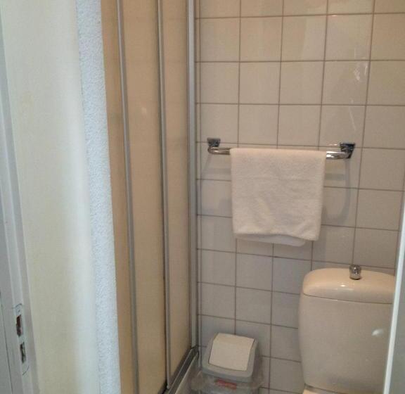 חדר סטנדרט יחיד, Het Verschil