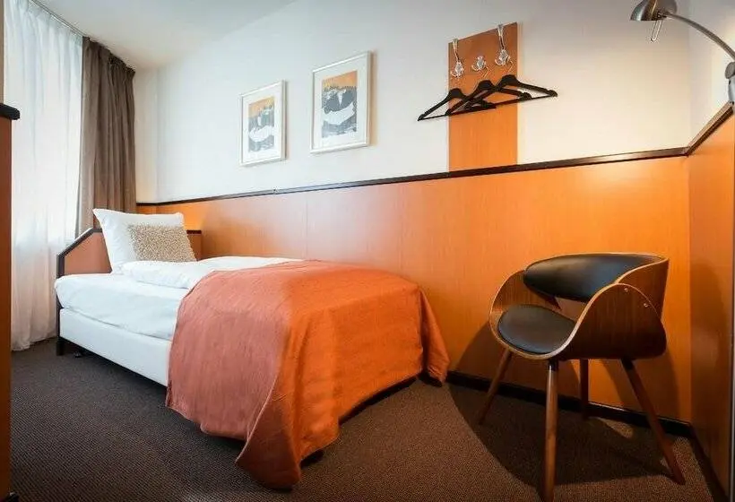 Standard Yhden Hengen Huone, Stadshotel Heerlen