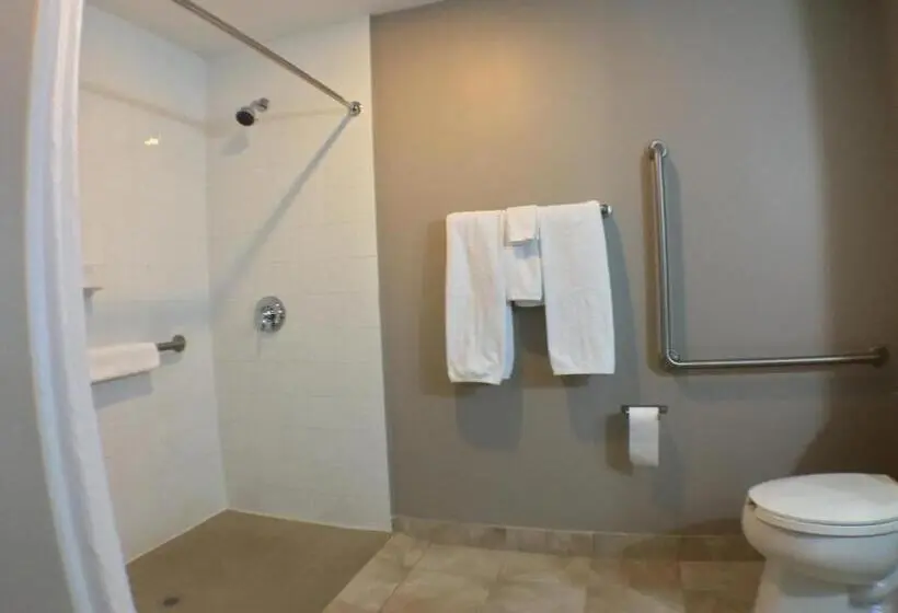Standard-invahuone, Super 8 By Wyndham Kapuskasing