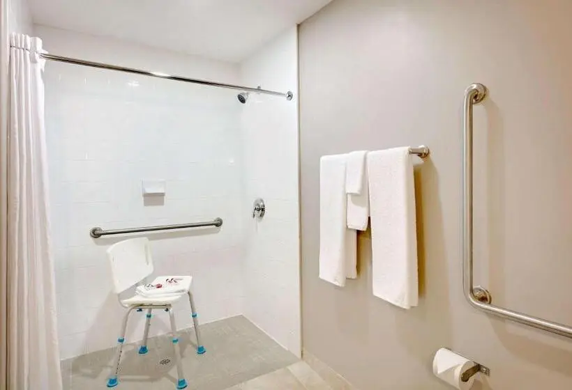 Standard-invahuone, Super 8 By Wyndham Kapuskasing