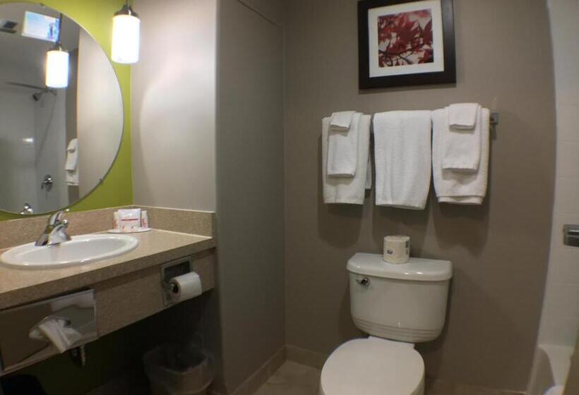 キングサイズベッドのスイートルーム, Super 8 By Wyndham Kapuskasing