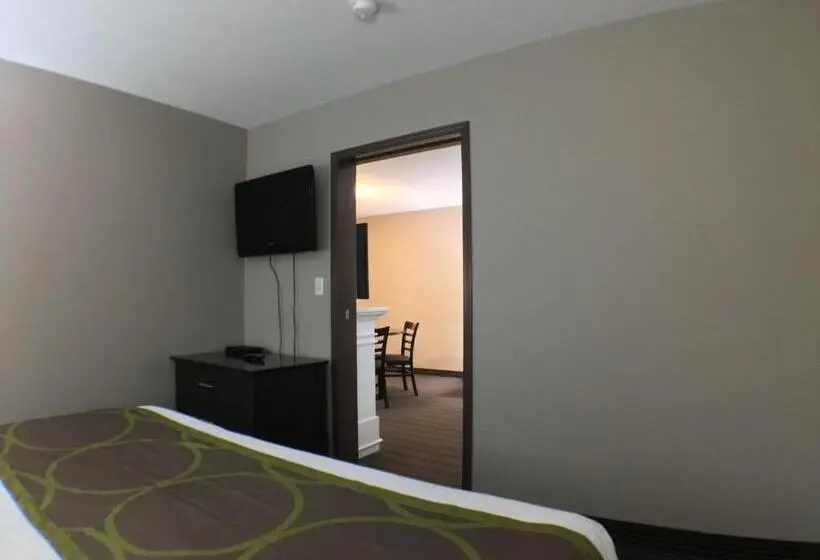 Deluxe-sviitti, Super 8 By Wyndham Kapuskasing