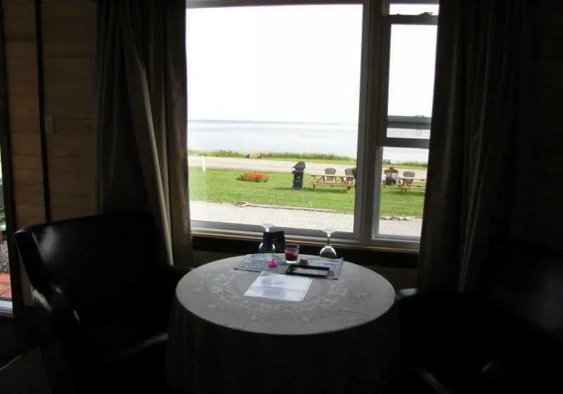 クイーンサイズベッドのスタンダードルーム, Motel Du Haut Phare