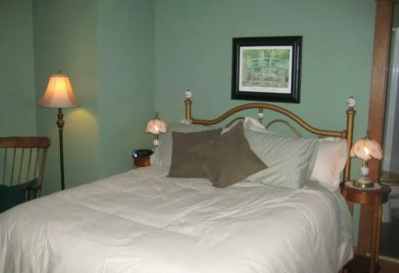 ガーデンビュースタンダードルーム, Phoenix House B&b