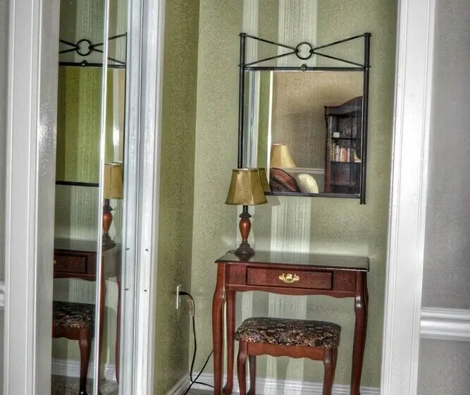 Standard-huone Jaettu Kylpyhuone, Sunny Shuswap B&b