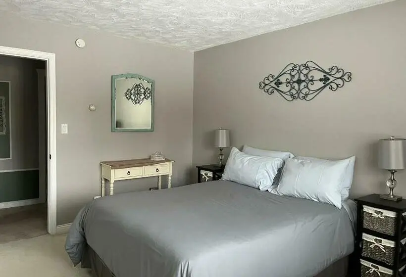 Standard-huone Jaettu Kylpyhuone, Sunny Shuswap B&b