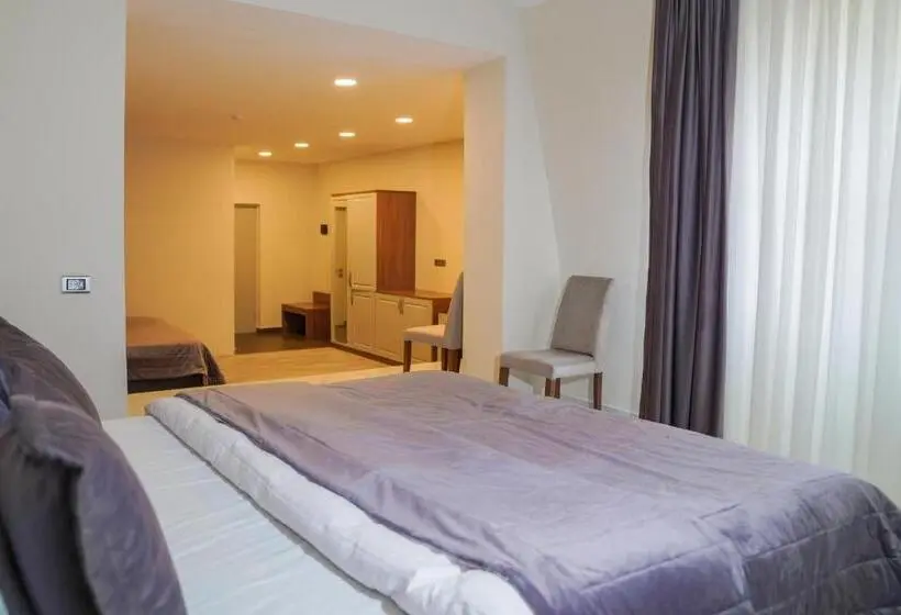 اتاق لوکس چهار تخته, Zengezur Harmony Wellness Resort