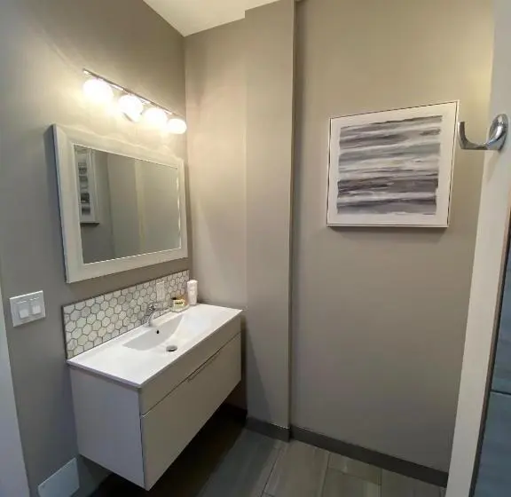 オーシャンビュースタンダードルームバルコニー付き, Beyond Bliss Hotel Suites