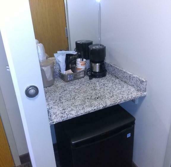 غرفة قياسية, Econo Lodge