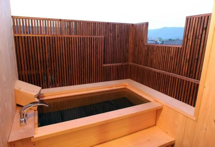 Superior-huone, Asotsuruya