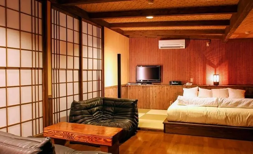 Superior-huone, Asotsuruya
