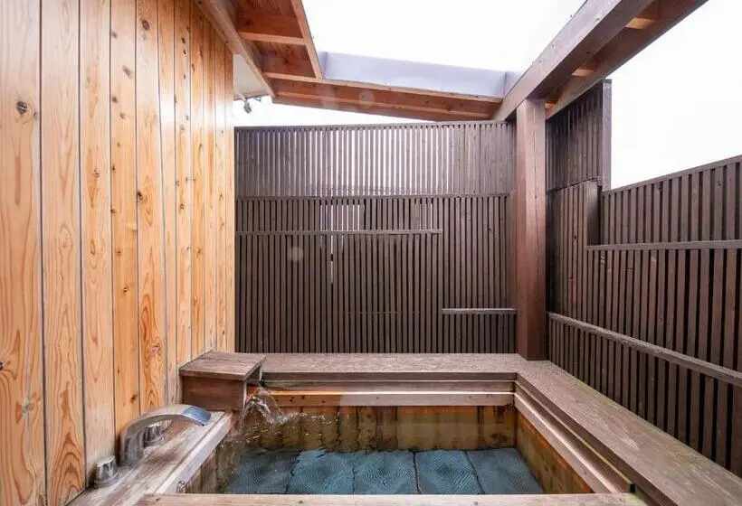 Superior-huone, Asotsuruya