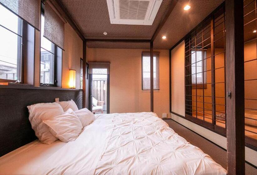 اتاق خانوادگی, Asotsuruya