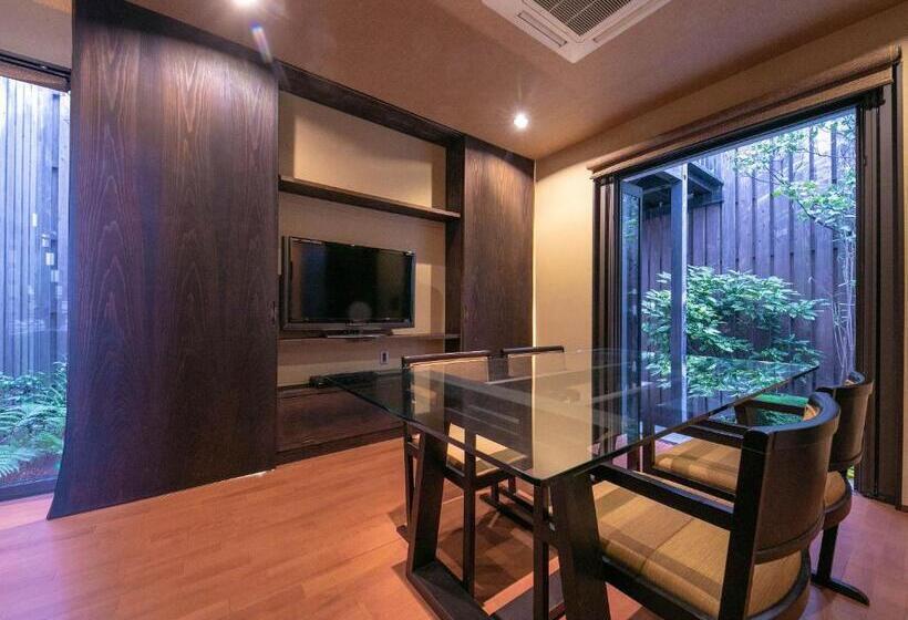 اتاق خانوادگی, Asotsuruya